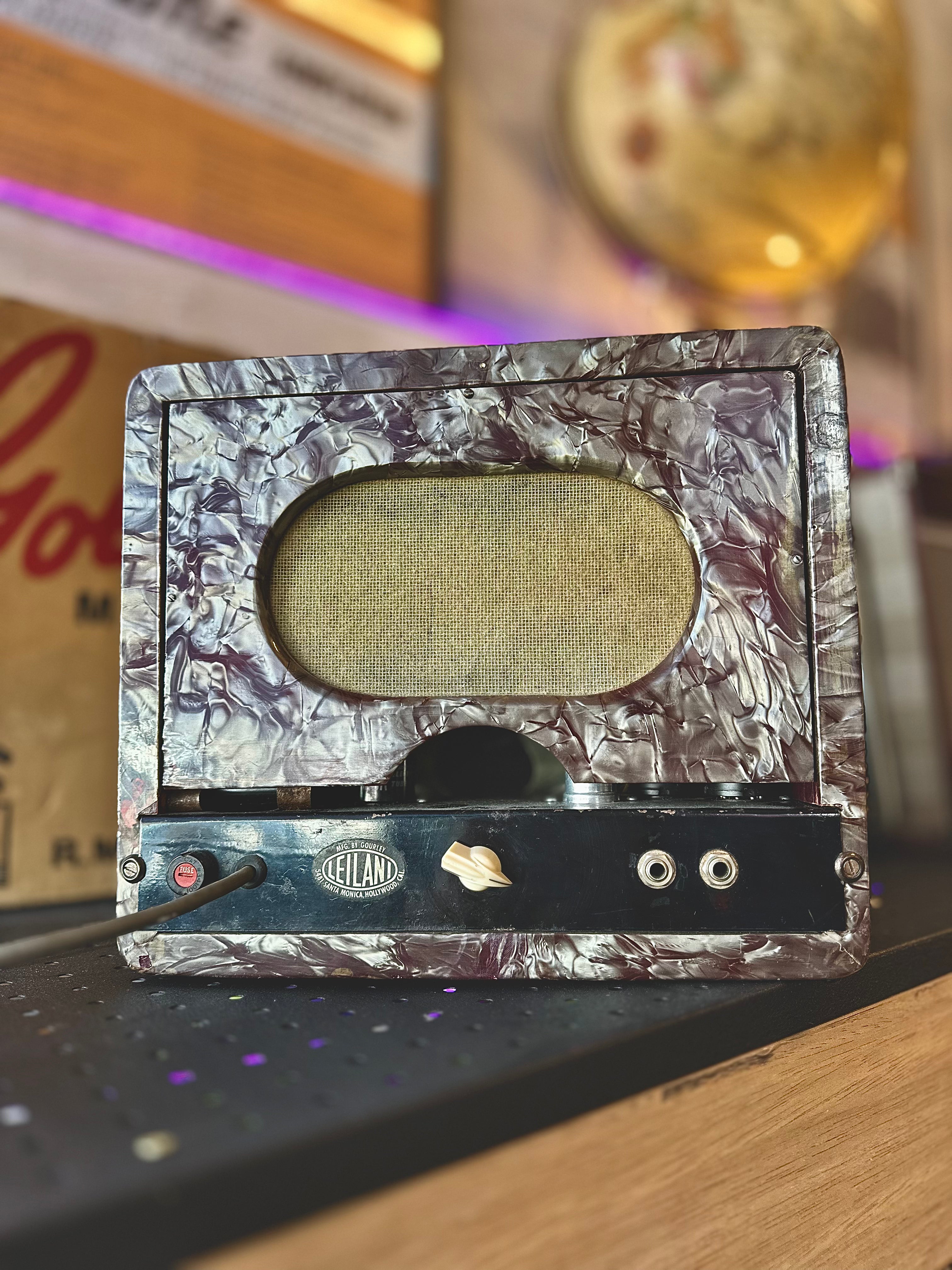 Leilani | 5w Valve Amp | 1940s | Black Pearl Finish | Vintage Leilani | 5w Valve Amp | 1940s | Black Pearl Finish | Vintage